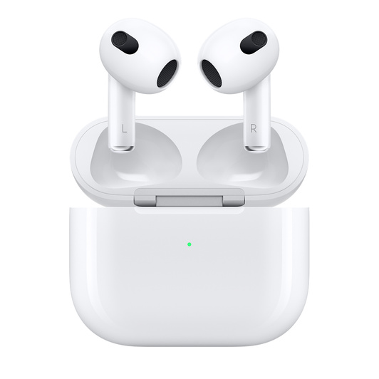 열려 있는 완충된 충전 케이스와 그 위에 있는 AirPods(3세대)를 앞에서 바라본 모습. 