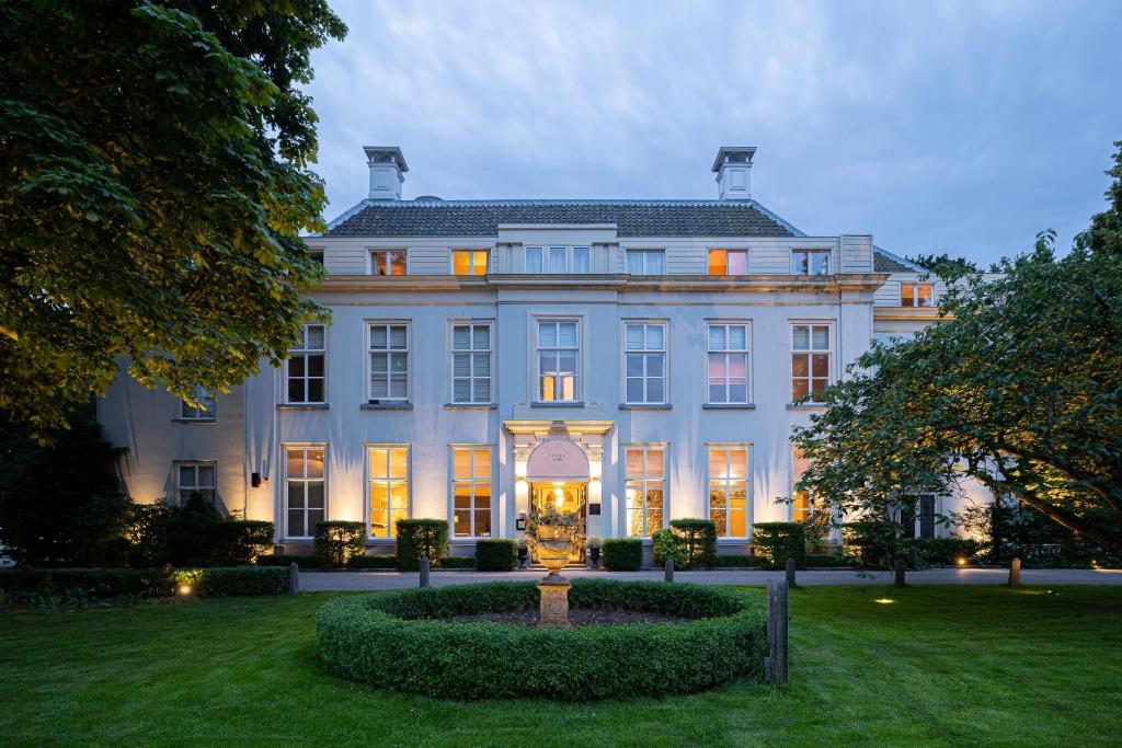 Vonkajšia záhrada v ubytovaní Central Park Voorburg - Relais & Chateaux