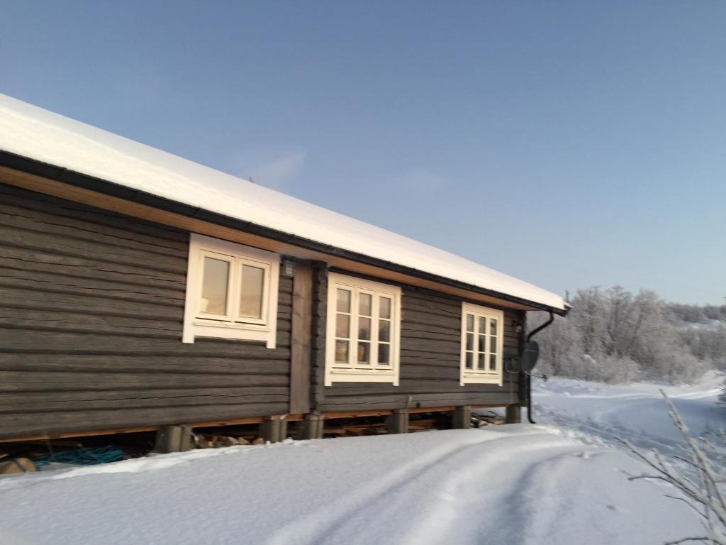 Cottage Lavkavann Finnmarksvidda през зимата