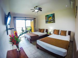 Katil atau katil-katil dalam bilik di Eco Boutique Hotel Vista Las Islas Reserva Natural