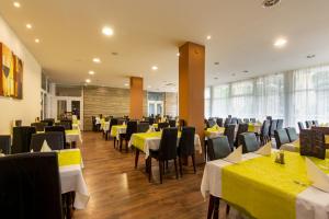 Restauracja lub miejsce do jedzenia w obiekcie Hotel Fit Hévíz