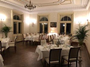 Restoran ili drugo mesto za obedovanje u objektu Schlossgut Gorow