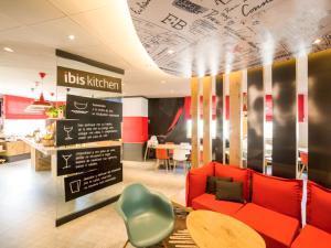 Χώρος καθιστικού στο Ibis Barcelona Castelldefels