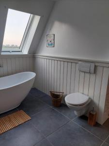 Bathroom sa B & B Wijdzicht