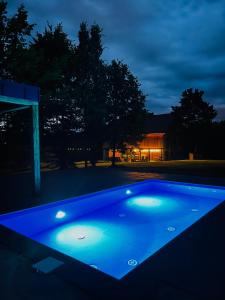 Swimmingpoolen hos eller tæt på Garden Loft