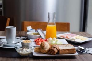 Makanan di atau berdekatan hotel