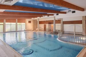 Bassein majutusasutuses Artis Hotel & Spa või selle lähedal