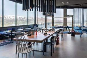 Restoranas ar kita vieta pavalgyti apgyvendinimo įstaigoje Moxy Tromso