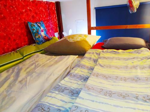 Ліжко або ліжка в номері Ladys Room CityCentre FFM, for 1 female & child