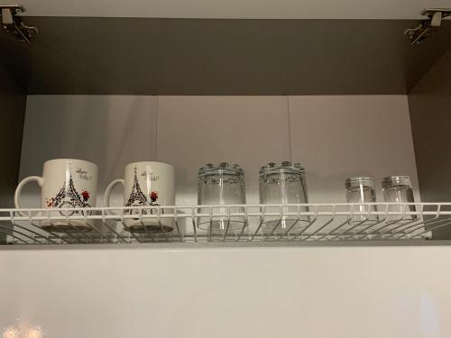 Apartment Studio PARIS 92にあるコーヒーまたはお茶