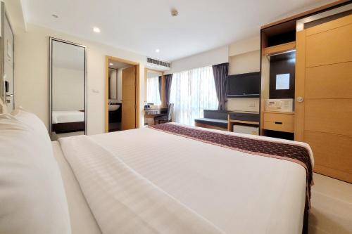 Televisyen dan/atau pusat hiburan di Citin Pratunam Bangkok by Compass Hospitality