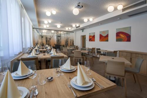 Un restaurant sau alt loc unde se poate mânca la HOTEL A RESTAURACE U STAVAŘE