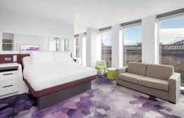 YOTEL Glasgow - First Class room