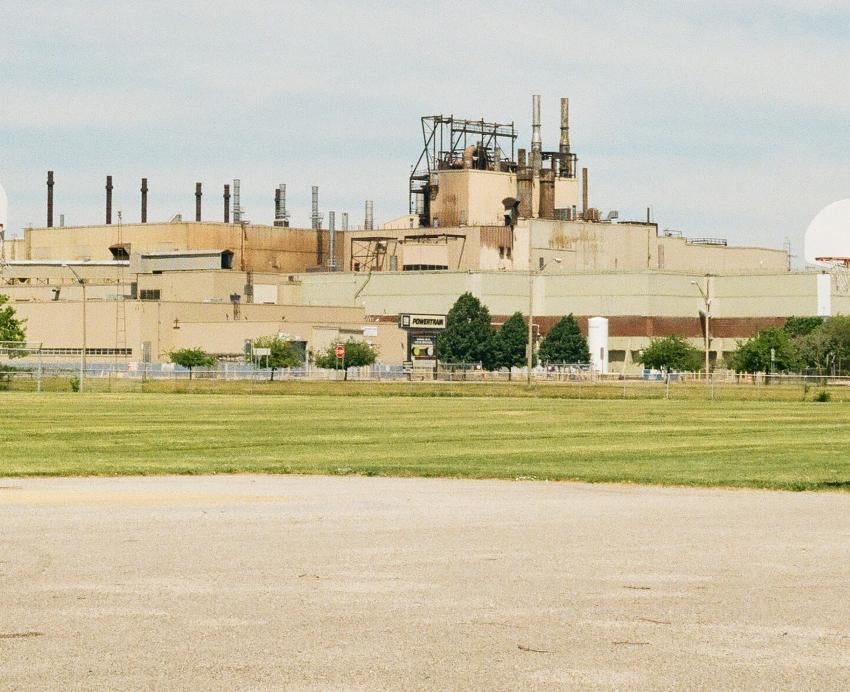 Doyen's photograph of a factory.