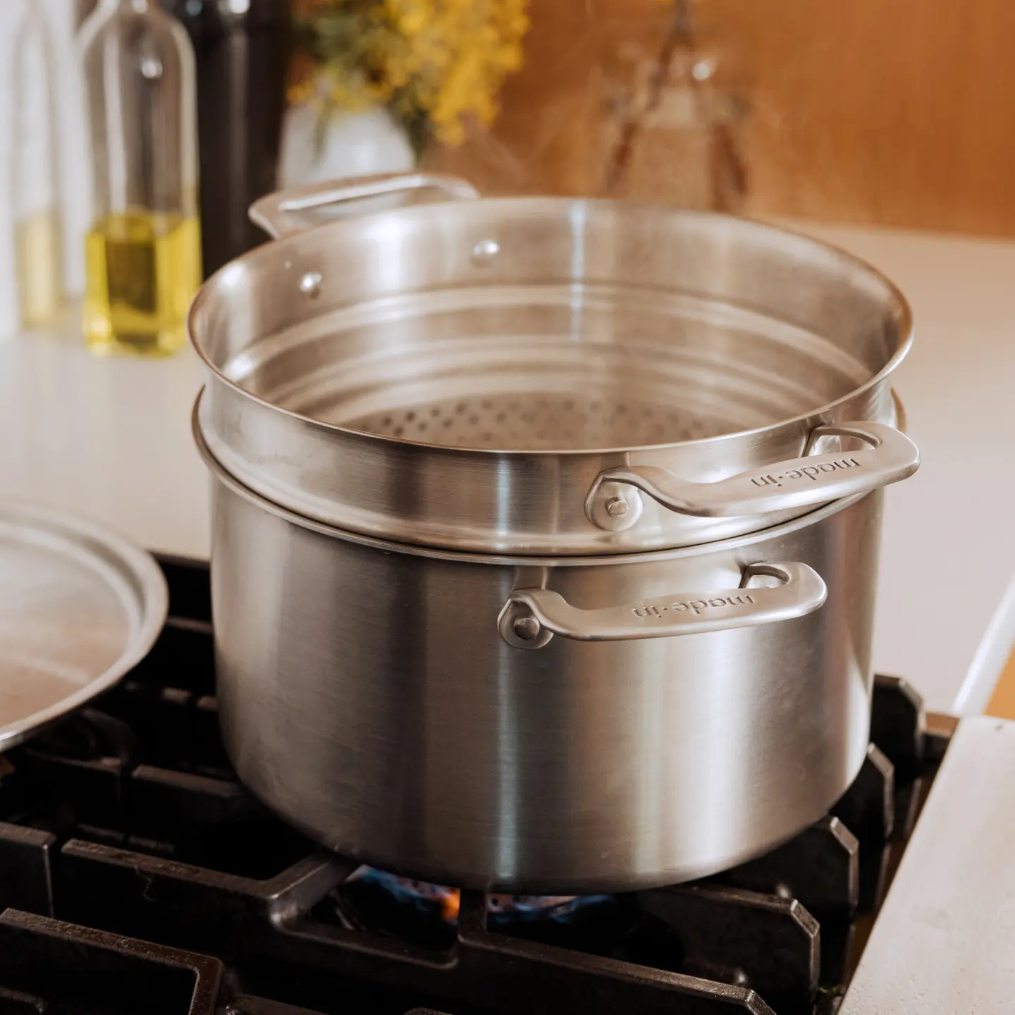 stock pot with pasta insert lifestyle image