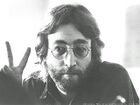 Johnlennonpeacesign.jpg