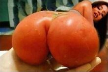 Um tomate maduro