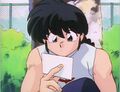 Ranma lendo o resultado do seu exame de bissexualidade.