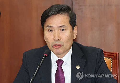 Vice Defense Minister Kim Seon-ho attends a parliamentary defense committee meeting in Seoul on Nov. 6, 2023. (Yonhap)