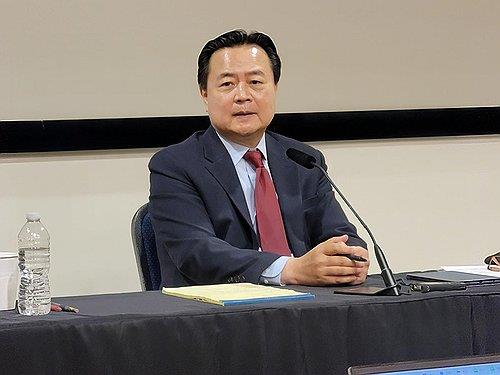 This photo, taken on Nov. 1, 2023, shows South Korean Ambassador to the United States Cho Hyun-dong addressing a press meeting in Washington. (Yonhap)