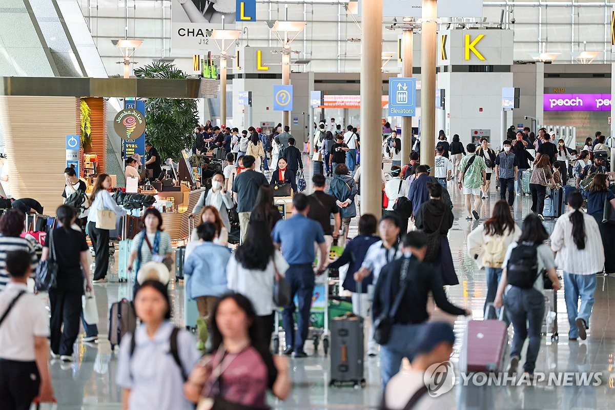  붐비는 인천공항