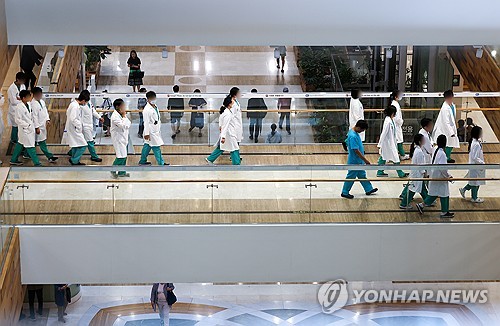 정부 "오늘부로 모든 전공의 복귀여부 상관없이 행정처분 안해"