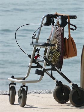 Rollator-1983771 640.jpg