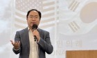 “내 영웅이 앉던 자리, 믿을 수 없어”