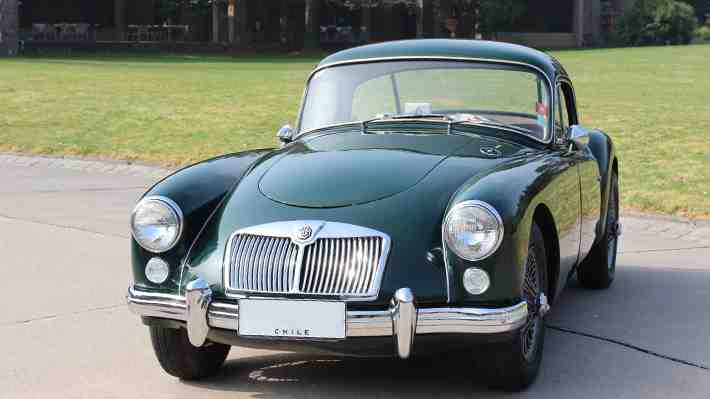 Un auto con clase y estilo inglés en Chile: Conoce el MG MGA Coupé de la década de los 60