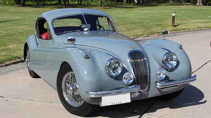 Jaguar XK120 FHC de 1953: Un icono del automovilismo deportivo en Chile