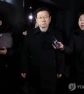 Park Chong-jun (C), chief of the Presidential Security Service, appears at the Joint Investigation Headquarters in western Seoul on Jan. 10, 2024, for questioning regarding allegations that he blocked investigators' attempt to detain impeached President Yoon Suk Yeol. (Pool photo) (Yonhap)