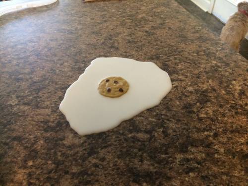 princessdawnauroreon:
“ underlytrashy:
“ biinarykid:
“ stunningpicture:
“ Cookie in a milk cup.
”
I DONT UNDERSTAND THIS PICTURE AT ALL
”
Egg
”
OH
”
D –> This picture makes me e%tremely angry…
D –> What an abs0100te waste of milk…
D –> M00 w001d do...