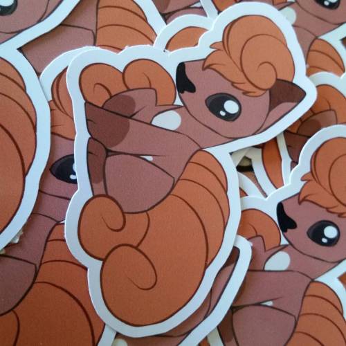 Ahhh love vulpix! Heres some stickers iv made recently! I think i prefer ninetails out the two though xD
Check out my etsy: www.etsy.com/uk/shop/EllesDoodleBox
#pokemonstickers #pokemon #vulpix #vulpixpokemon #art #pokemonart