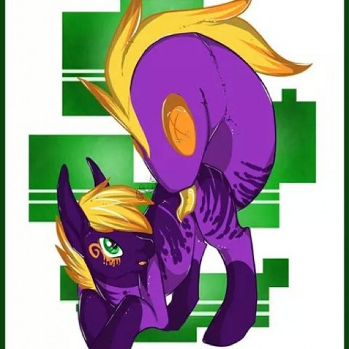 Commission finished! Cropped imaged - for full pic please visit www.facebook.com/ellesdoodleboxlikepage #mlp #pony #brony #tailmouth #species #character #commissions