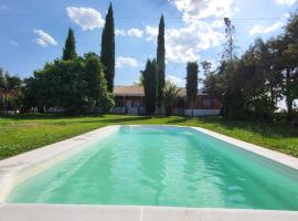 HOSTAL SAN MARTIN DE MONTALBAN，位于San Martín de Montalbán的乡间豪华旅馆