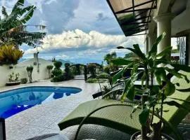 Avana Hills Tagaytay Villa