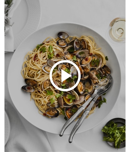 Pasta with Fresh Cherry Tomatoes & Basil