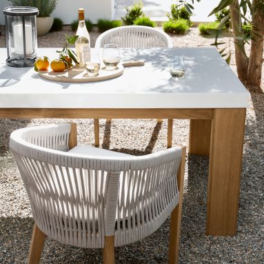 Outdoor Dining Tables