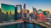 Cityscape image of Chicago downtown at sunrise.