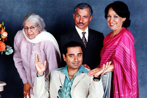 The Kumars At No. 42. Image shows from L to R: Ummi (Meera Syal), Sanjeev Kumar (Sanjeev Bhaskar), Dad (Vincent Ebrahim), Mum (Indira Joshi). Copyright: Hat Trick Productions