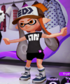 An Inkling girl sports Blue Lo-Tops in Jelly Fresh.