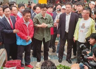 한동훈, '김건희 특검법' 재발의에 "현실성 없는 것 반복…국민이 비판할 것"