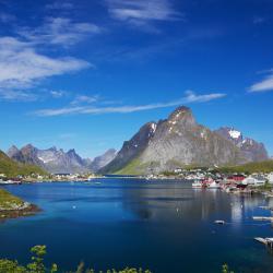 Reine 32 hotels