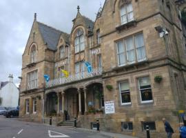 The Royal Hotel Tain, hotel sa Tain