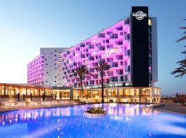 Hard Rock Hotel Ibiza, family hotel in Playa d'en Bossa
