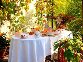 Chambres "Au Jardin", hotel in Biscarrosse