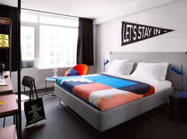 The Social Hub The Hague – hotel w Hadze