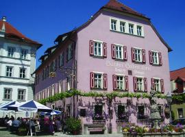 Gasthof & Hotel Goldene Krone, hotel i Iphofen