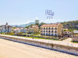 Hotel Don Pepe: Ribadesella'da bir otel