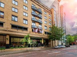 Viesnīca Clayton Hotel Belfast City Belfāstā, netālu no vietas Džordža Besta Belfāstas pilsētas lidosta - BHD